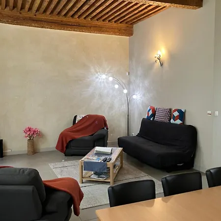 Apartment Centre Historique De Nimes-thomas